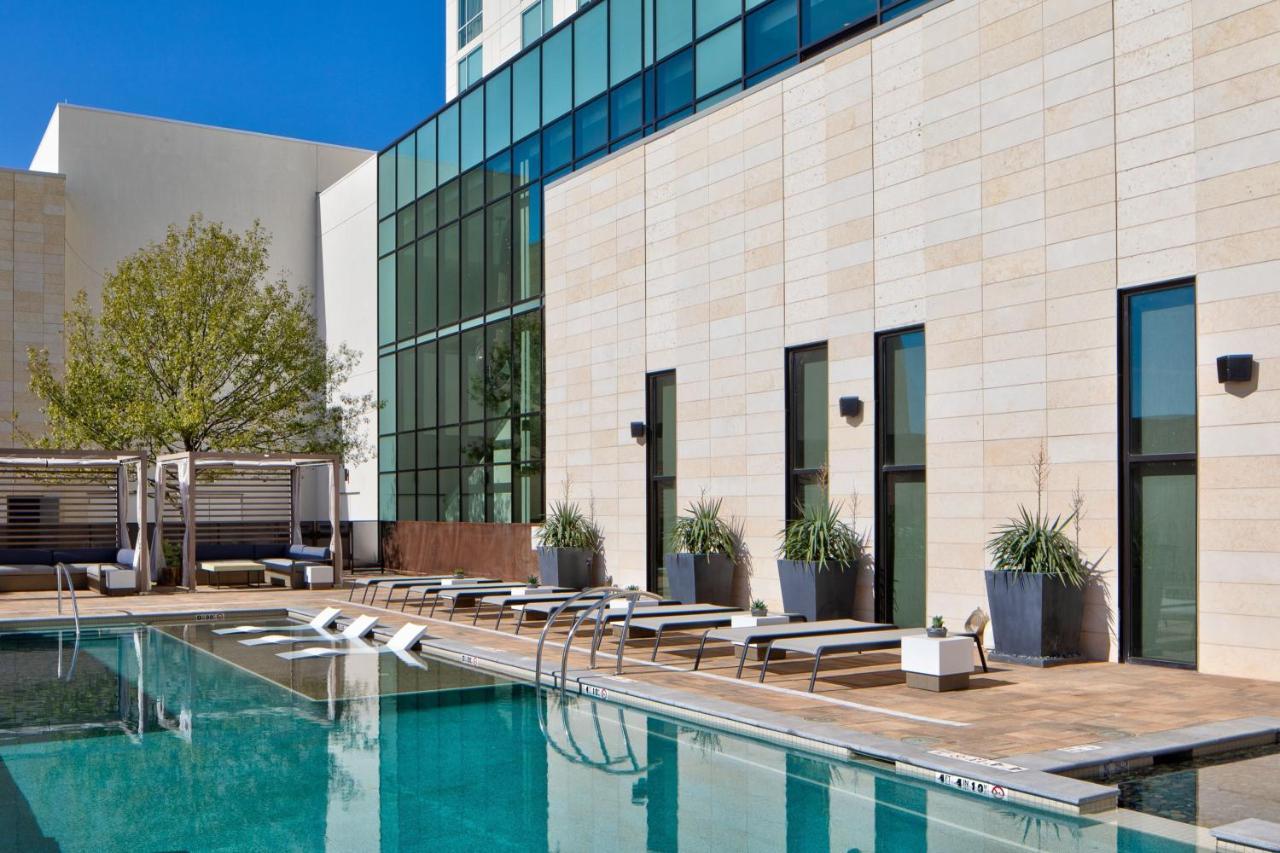 Odessa Marriott Hotel & Conference Center Buitenkant foto