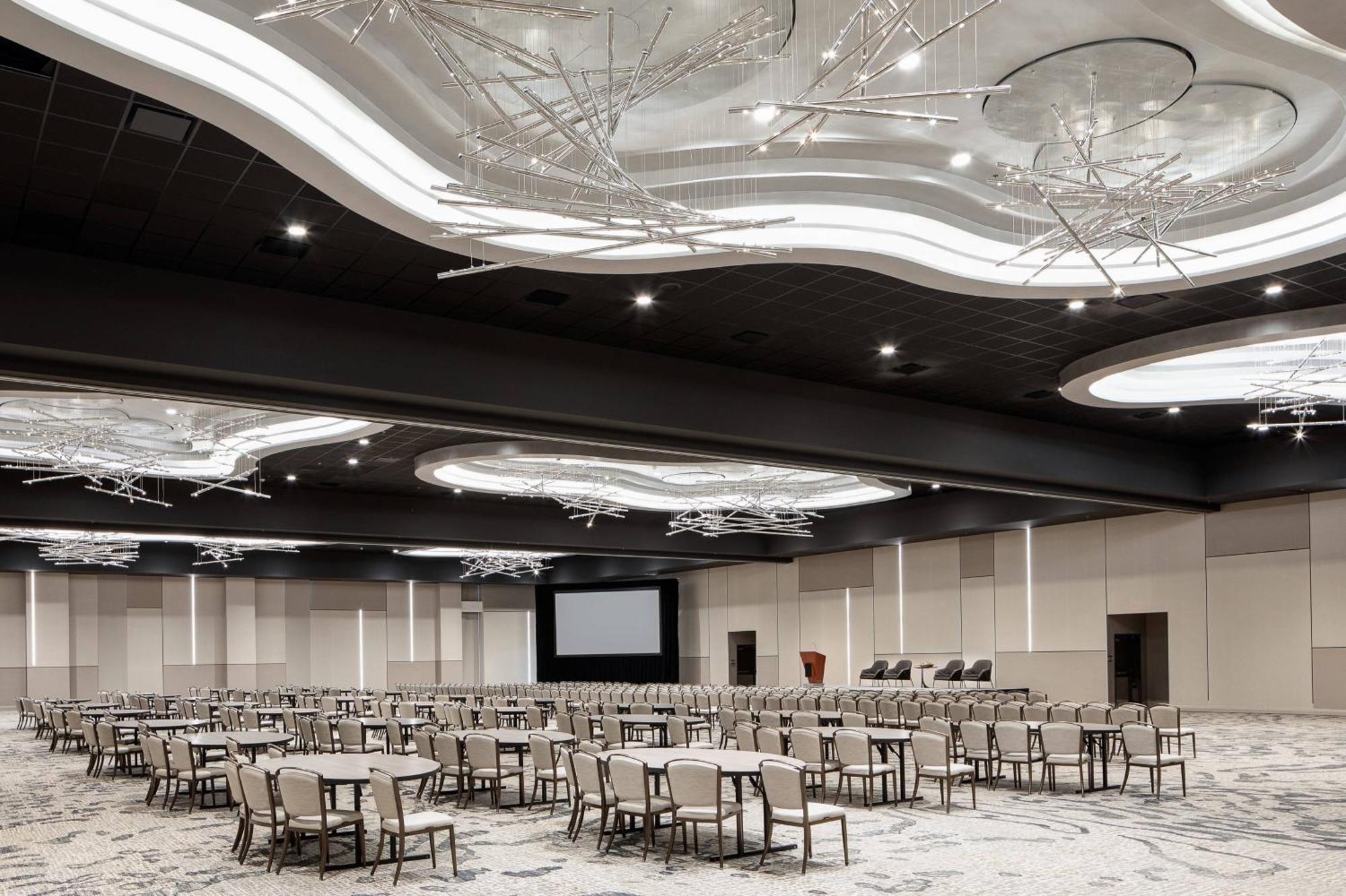 Odessa Marriott Hotel & Conference Center Buitenkant foto
